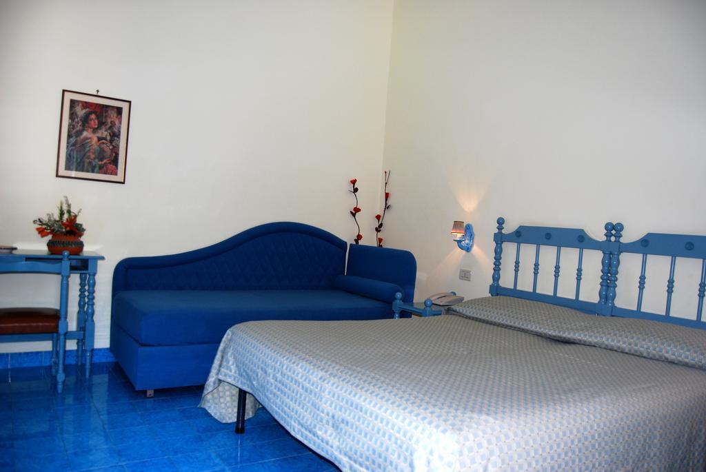 Hotel La Certosa Massa Lubrense Bagian luar foto